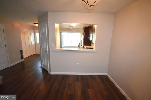 604 LINDSLEY CT, Burlington Township, NJ 08016