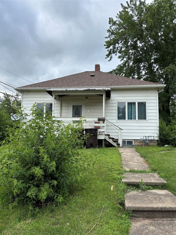 215 W Clay Street, Osceola, IA 50213