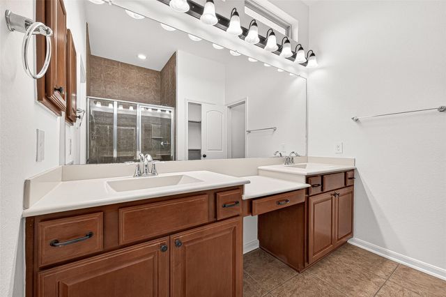 138 S Sawbridge Circle, Spring, TX 77389