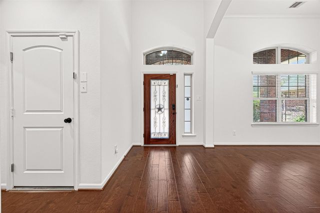 138 S Sawbridge Circle, Spring, TX 77389