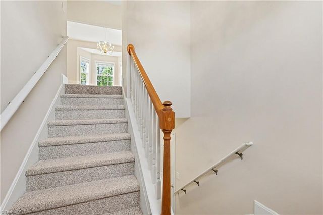 4990 Fiddlers Run Drive, Kernersville, NC 27284