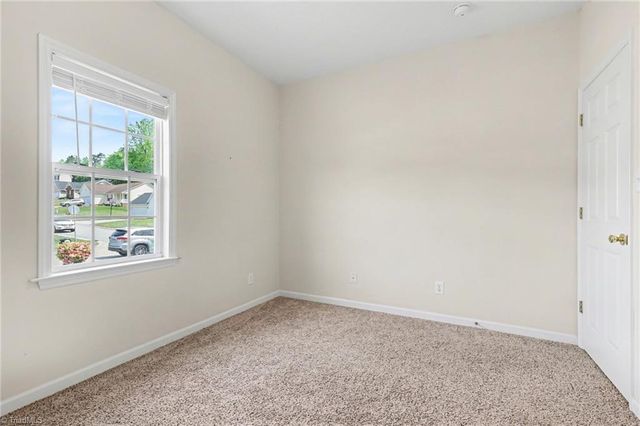 4990 Fiddlers Run Drive, Kernersville, NC 27284