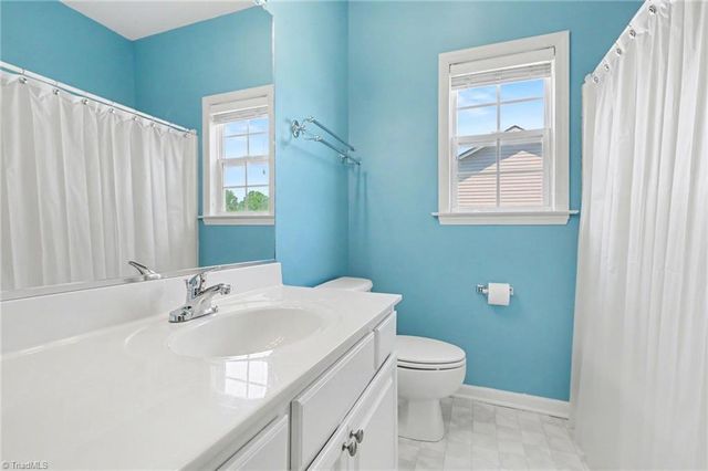 4990 Fiddlers Run Drive, Kernersville, NC 27284