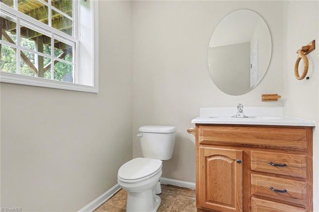 4990 Fiddlers Run Drive, Kernersville, NC 27284