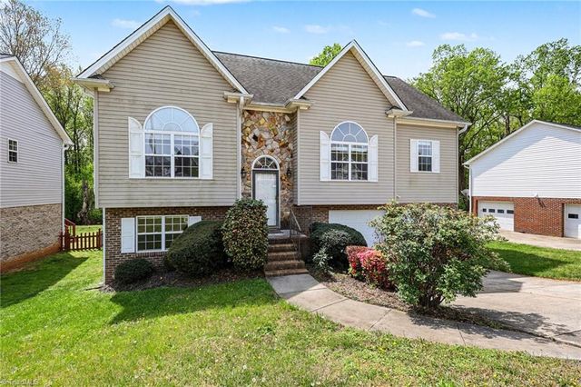 4990 Fiddlers Run Drive, Kernersville, NC 27284