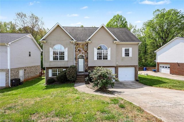 4990 Fiddlers Run Drive, Kernersville, NC 27284