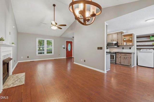 336 Thornwood Lane, Youngsville, NC 27596