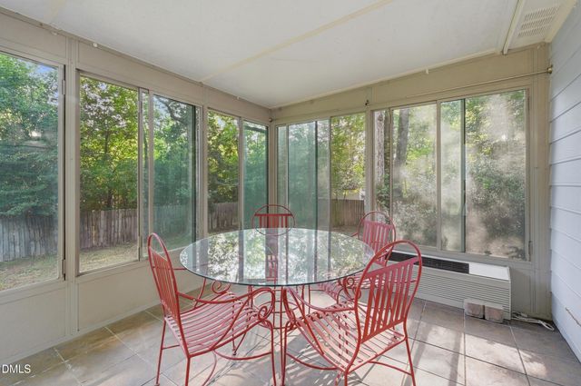 336 Thornwood Lane, Youngsville, NC 27596