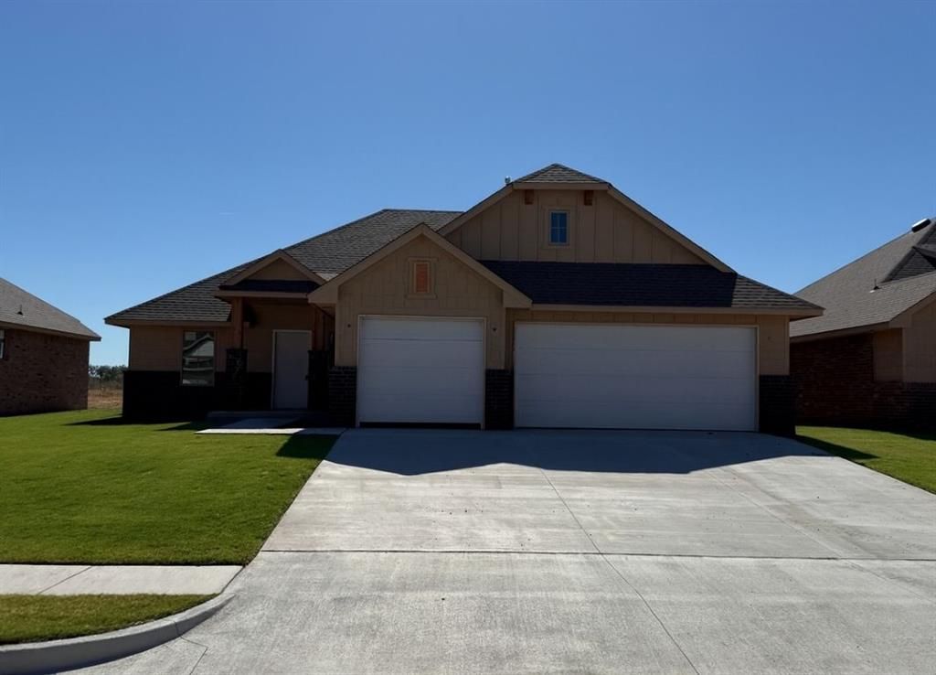 621 Honey Springs Lane, Shawnee, OK 74804