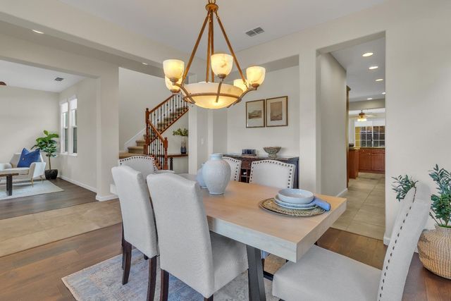 2064 Camp Whitney Cir, Rocklin, CA 95765