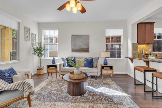 2064 Camp Whitney Cir, Rocklin, CA 95765