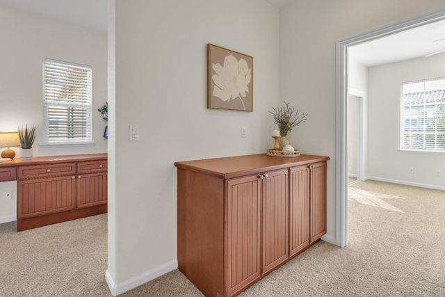 2064 Camp Whitney Cir, Rocklin, CA 95765