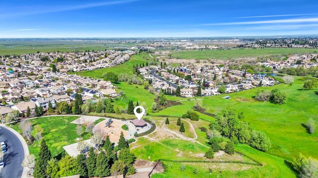 2064 Camp Whitney Cir, Rocklin, CA 95765