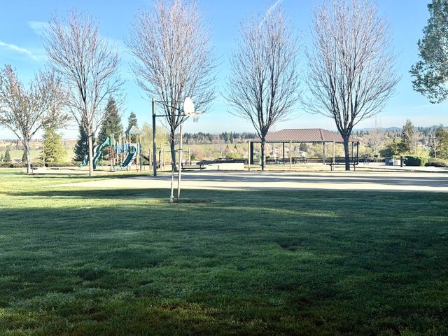 2064 Camp Whitney Cir, Rocklin, CA 95765