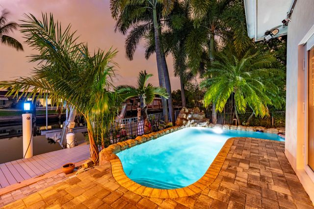 851 SE 5th Avenue, Pompano Beach, FL 33060