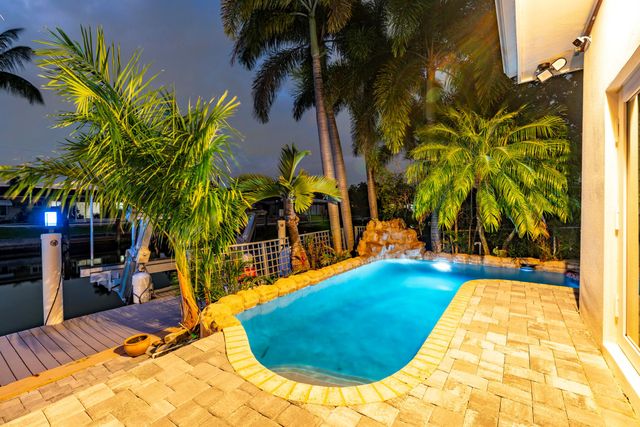 851 SE 5th Avenue, Pompano Beach, FL 33060