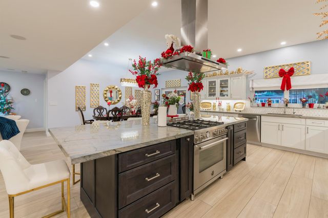 851 SE 5th Avenue, Pompano Beach, FL 33060