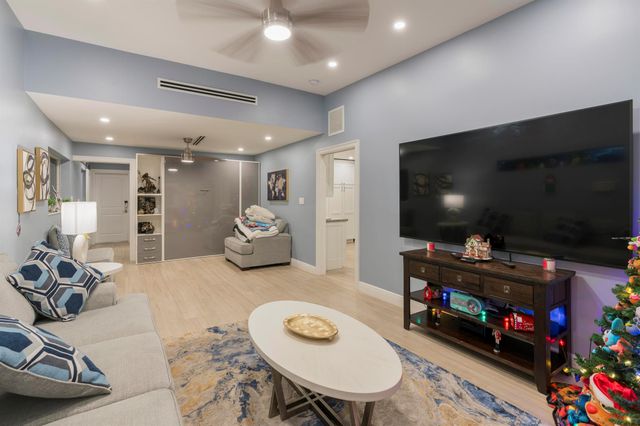 851 SE 5th Avenue, Pompano Beach, FL 33060