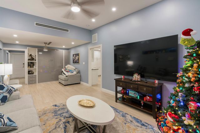 851 SE 5th Avenue, Pompano Beach, FL 33060