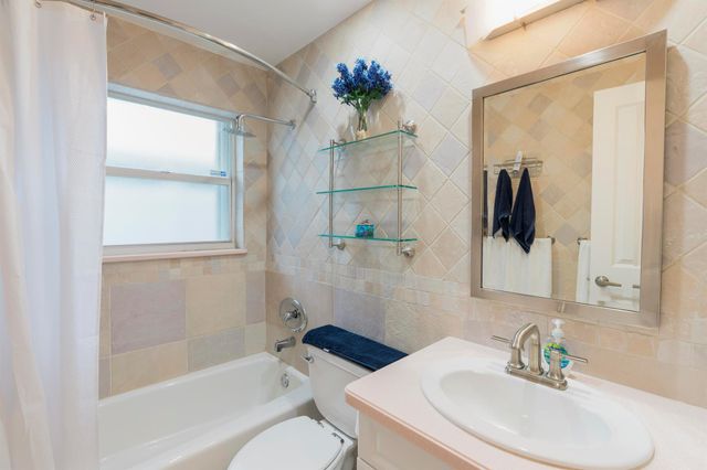 851 SE 5th Avenue, Pompano Beach, FL 33060