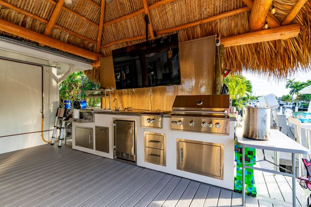 851 SE 5th Avenue, Pompano Beach, FL 33060