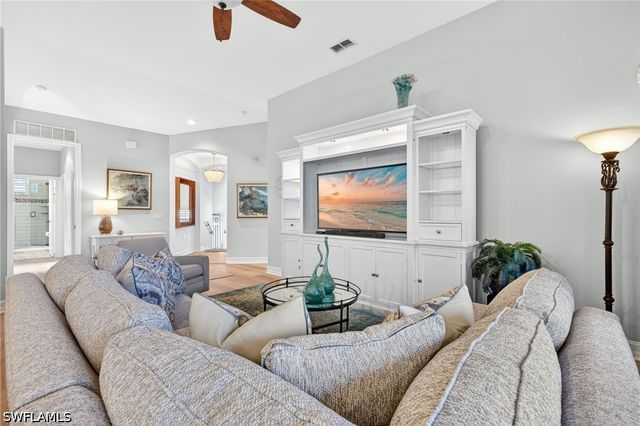 8251 Southern Hills CT 203, Estero, FL 33928