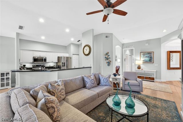 8251 Southern Hills CT 203, Estero, FL 33928