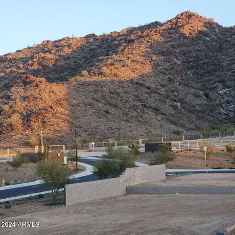 9845 S 11th Place, Phoenix, AZ 85042