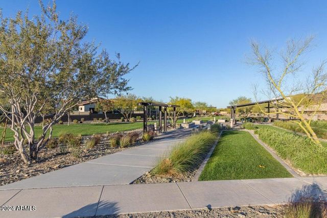 9845 S 11th Place, Phoenix, AZ 85042