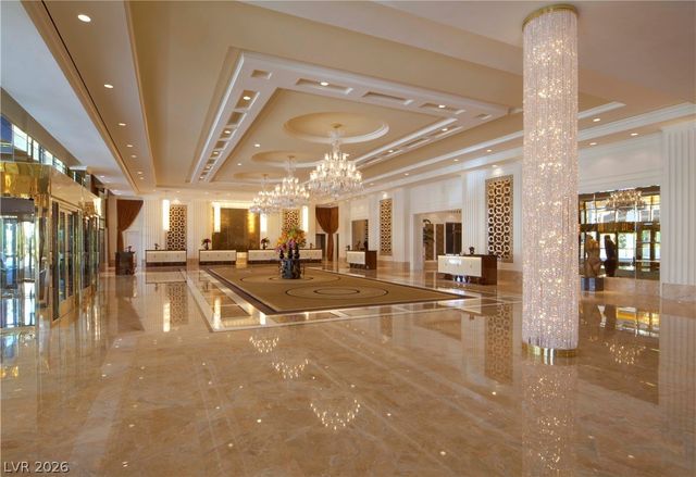 2000 North Fashion Show Drive 1906, Las Vegas, NV 89109