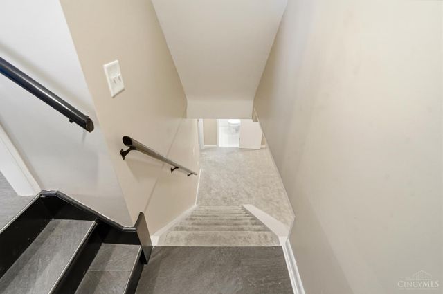 7824 Colton Lane, Deer Park, OH 45236