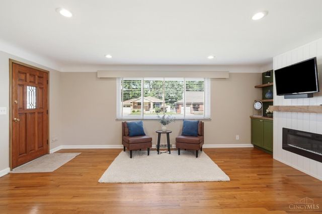 7824 Colton Lane, Deer Park, OH 45236
