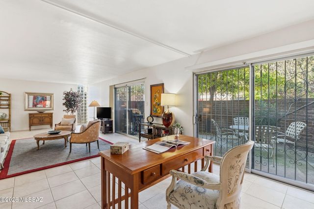 3940 E Timrod St Unit 127, Tucson, AZ 85711