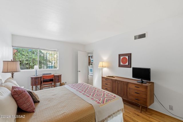 3940 E Timrod St Unit 127, Tucson, AZ 85711