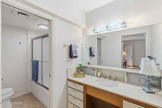 3940 E Timrod St Unit 127, Tucson, AZ 85711