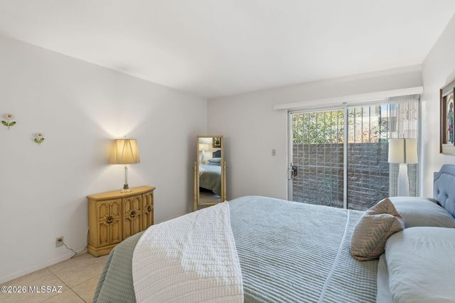 3940 E Timrod St Unit 127, Tucson, AZ 85711