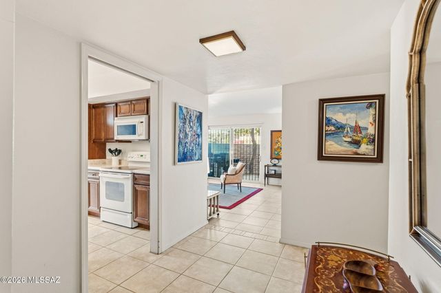 3940 E Timrod St Unit 127, Tucson, AZ 85711