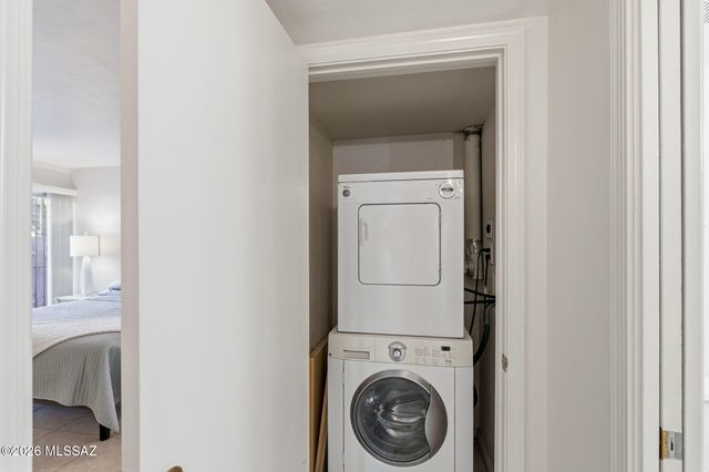 3940 E Timrod St Unit 127, Tucson, AZ 85711