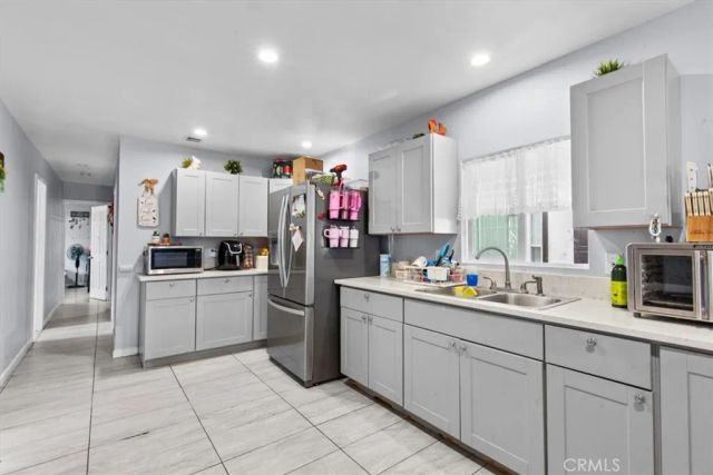 9080 Bloomfield 29, Cypress, CA 90630