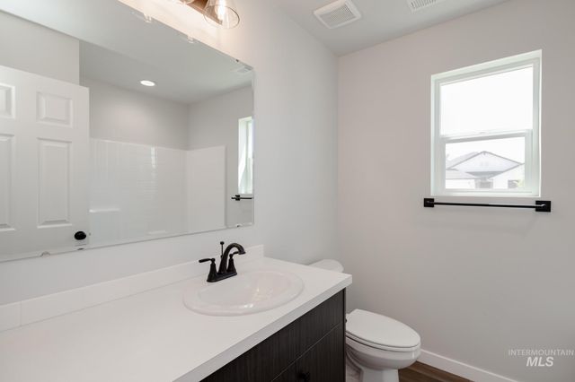 17676 N Boone Peak Ave, Nampa, ID 83687