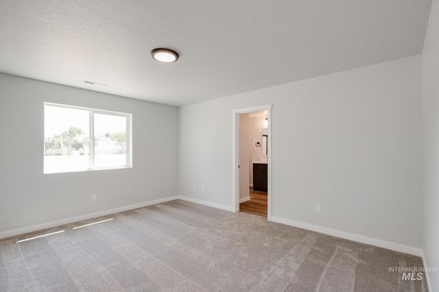 17676 N Boone Peak Ave, Nampa, ID 83687