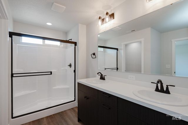 17676 N Boone Peak Ave, Nampa, ID 83687