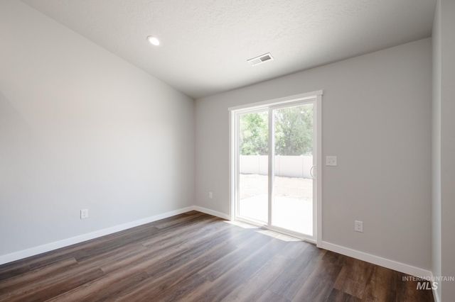 17676 N Boone Peak Ave, Nampa, ID 83687