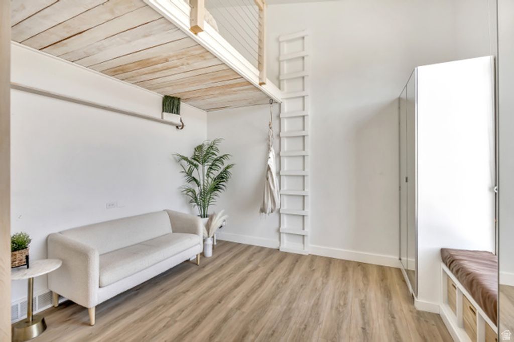 Image 3 of property listing at 1241 N 3100 W, Provo, UT 84601