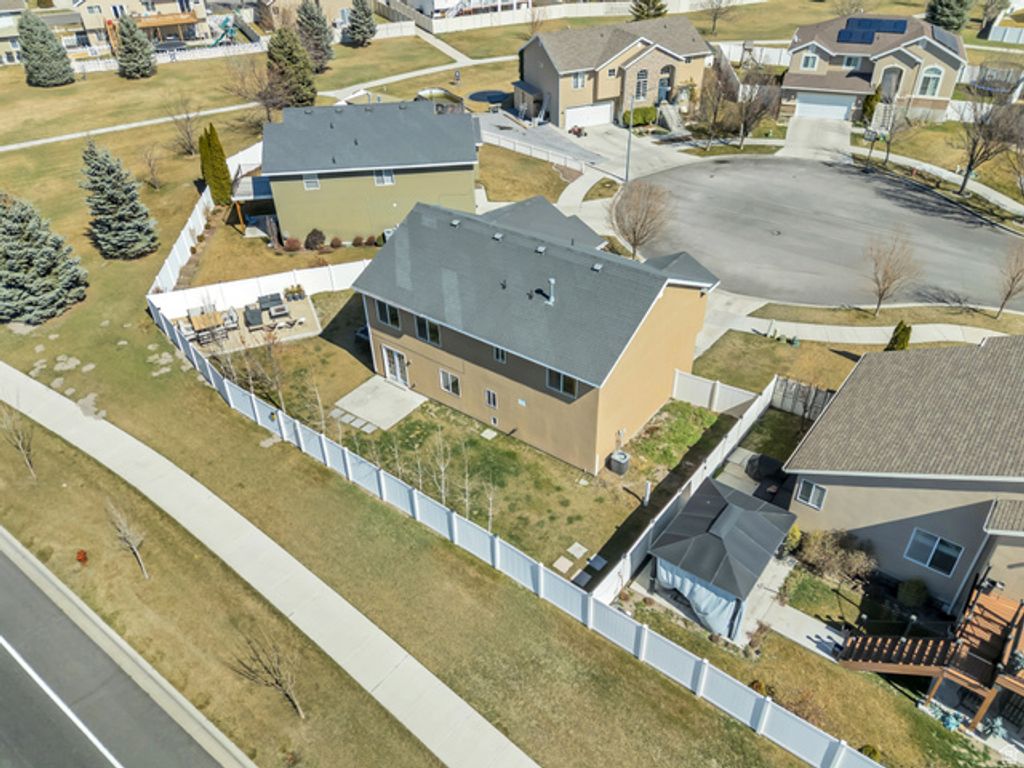 Image 43 of property listing at 1241 N 3100 W, Provo, UT 84601