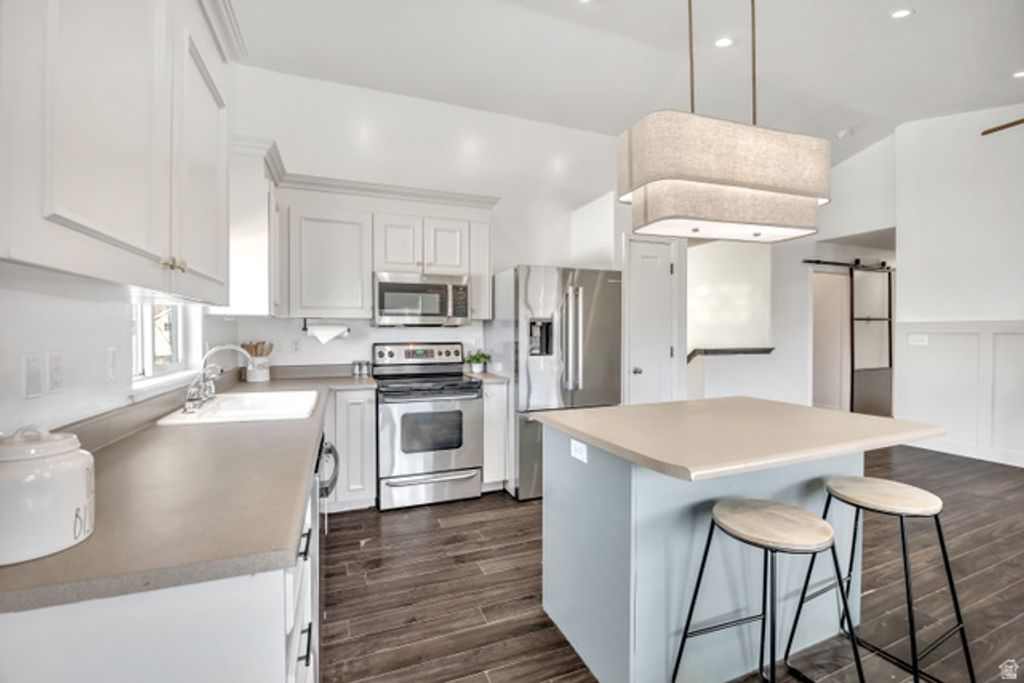 Image 9 of property listing at 1241 N 3100 W, Provo, UT 84601