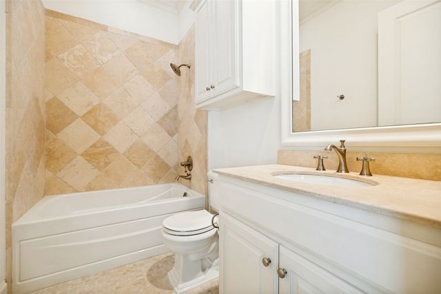 3614 Edgewater Street, Dallas, TX 75205