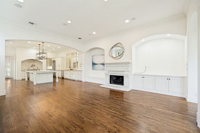 3614 Edgewater Street, Dallas, TX 75205
