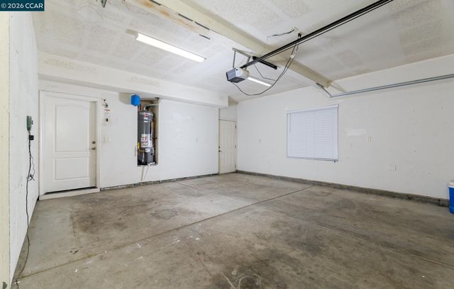 4239 Clay Creek Way, Sacramento, CA 95838