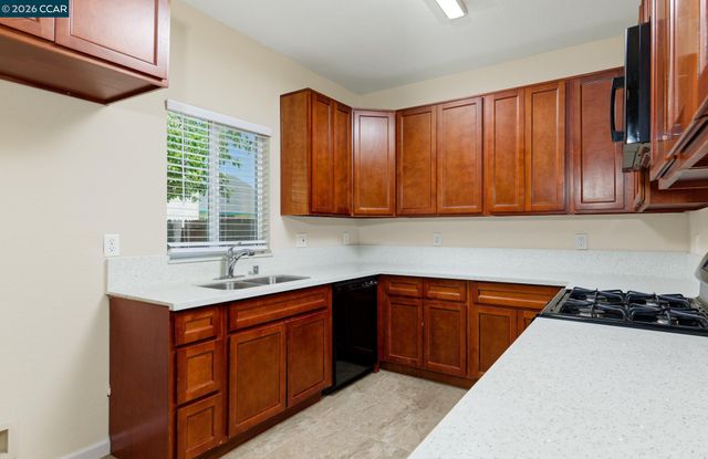 4239 Clay Creek Way, Sacramento, CA 95838